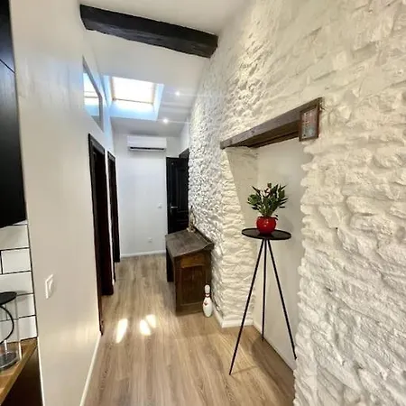 New, La Passante, Belle Vue